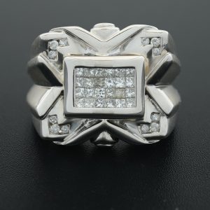 18ct White Gold 1.36ct Diamond Signet Ring