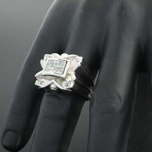 18ct White Gold 1.36ct Diamond Signet Ring