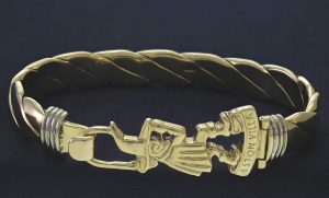 9ct Yellow Gold Aston Villa Bangle