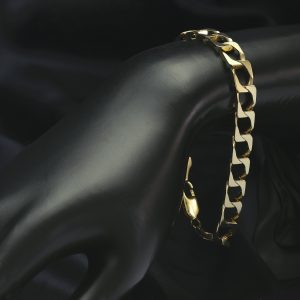 9ct Yellow Gold Curb Bracelet 8.5&#8243; 7.5mm