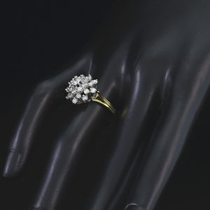 18ct Yellow Gold 1.00ct Diamond Cluster Ring