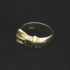 9ct Yellow Gold Buckle Ring