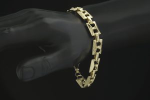 9ct Yellow Gold Button Link Bracelet 9&#8243; 11mm