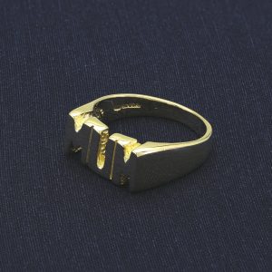 9ct Yellow Gold &#8220;MUM&#8221; Ring