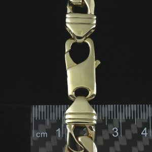 9ct Yellow Gold Curb Chain 22.5&#8243; 11.5mm