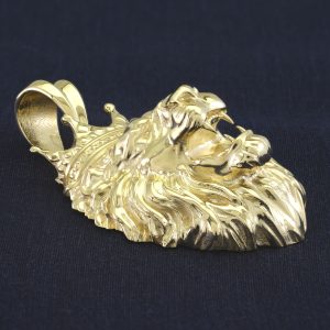 Private: 9ct Yellow Gold Lion Pendant