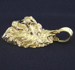 Private: 9ct Yellow Gold Lion Pendant