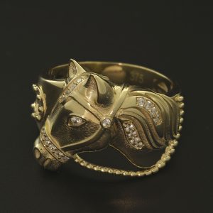9ct Yellow Gold Gemstone Horse Ring