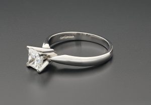 Platinum 0.75ct Princess Cut Solitaire Diamond Ring (Copy)