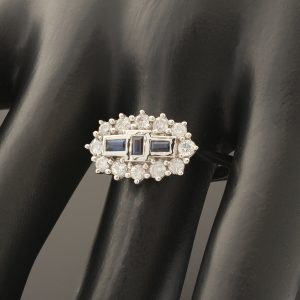 18ct White Gold Sapphire & Diamond Ring