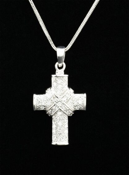 18ct White Gold 0.35ct cz Cross Pendant & Chain