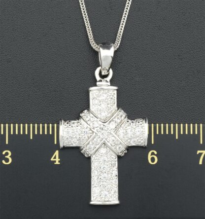 18ct White Gold 0.35ct cz Cross Pendant & Chain