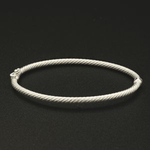 18ct White Gold Patterned Hinge Bangle