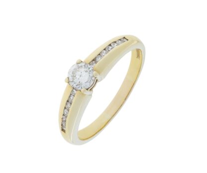 18ct Yellow Gold Round Diamond Solitaire Ring & Diamond Shoulders