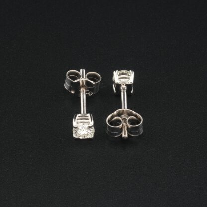 18ct White gold 0.32ct Round Diamond Studs