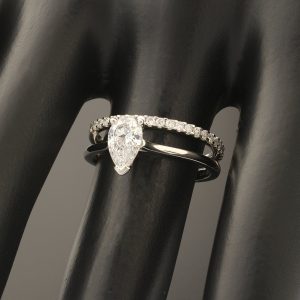 Platinum 0.77ct Pear Cut Diamond Bridal Set