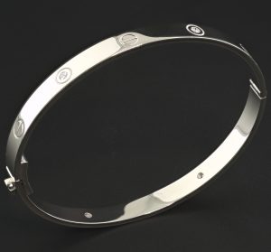 18ct White Gold 0.24ct Diamond Screw Hinge Bangle