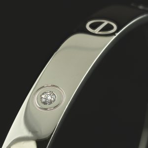 18ct White Gold 0.24ct Diamond Screw Hinge Bangle