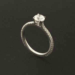Simple product, ring, no tax