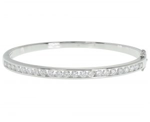 18ct White Gold 2.42ct Diamond Hinge Bangle