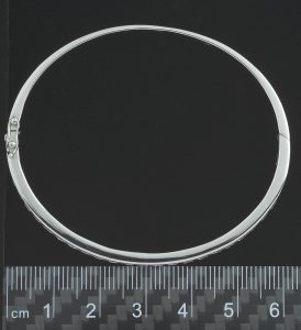18ct White Gold 2.42ct Diamond Hinge Bangle