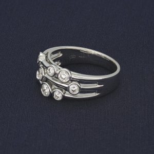 18ct White Gold 1.26ct Diamond Bubble Ring