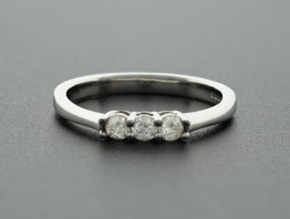 9ct White gold 0.20ct three stone diamond ring