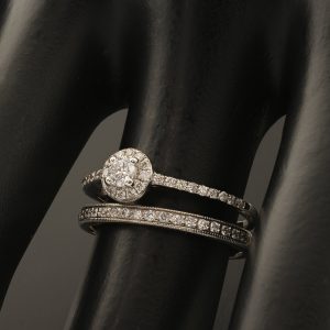 18ct White Gold 0.28ct Round Diamond Bridal Set