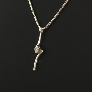 18ct White Gold 0.20ct Diamond Pendant &#038; Chain