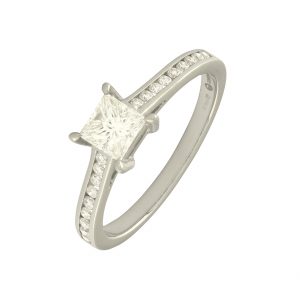 18ct White Gold 0.65ct Canadian Diamond Solitaire Ring Diamond Shoulders