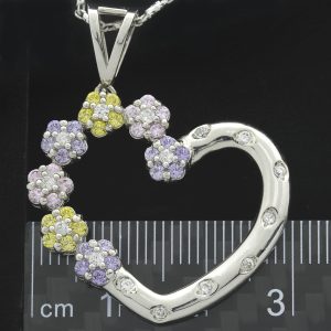 18ct White Gold Gemstone Heart Pendant &#038; Chain
