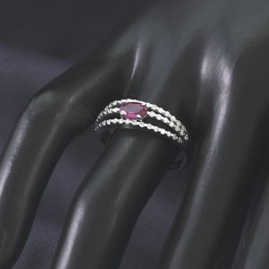 18ct White Gold 0.35ct Ruby &#038; 0.20ct Split Band Ring