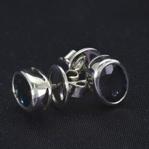 18ct White Gold Oval Sapphire Stud Earrings 0.60ct