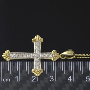 18ct Yellow Gold 0.50ct Diamond Cross Necklace 18&#8243;