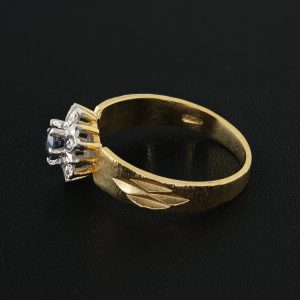 9ct Yellow Gold Diamond and Sapphire Flower Ring