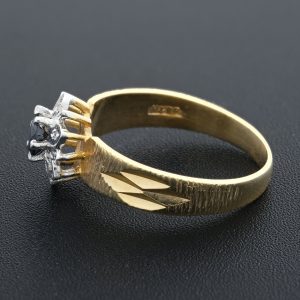 9ct Yellow Gold Sapphire and Diamond Flower Ring