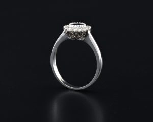 18ct White Gold Sapphire &#038; Diamond Cluster Ring